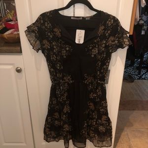NWT! Beautiful floral dress